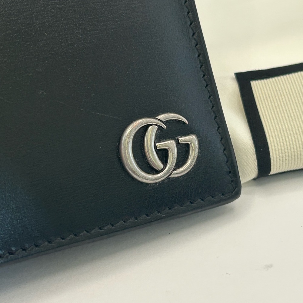 Gucci  Marmont GG Logo Bifold Wallet - Picture 11 of 14